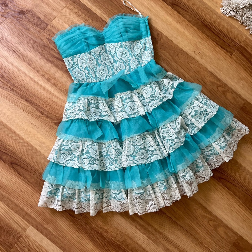 Betsy’s & Johnson Turquoise Evening Tea Party / Cupcake Dress - Picture 3 of 8